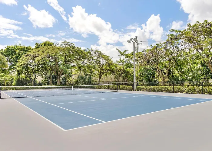 Stunning Centrally Located Apartments At New River Cove In South Florida